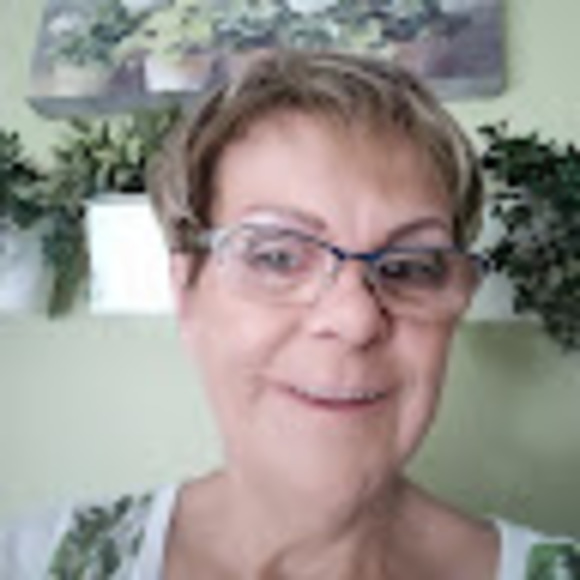 Meet your Posher, Ruth - Picture 1 of 1